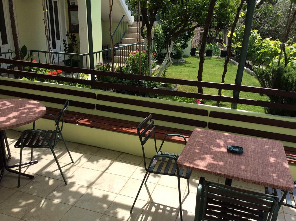 Apartments Simo Petrovac Extérieur photo