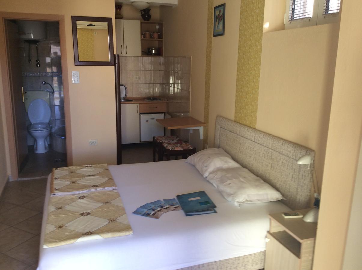 Apartments Simo Petrovac Extérieur photo